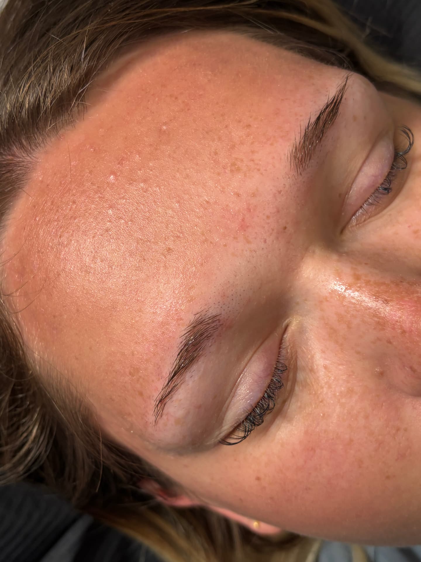 Ombré powder brows — voor en na — voor